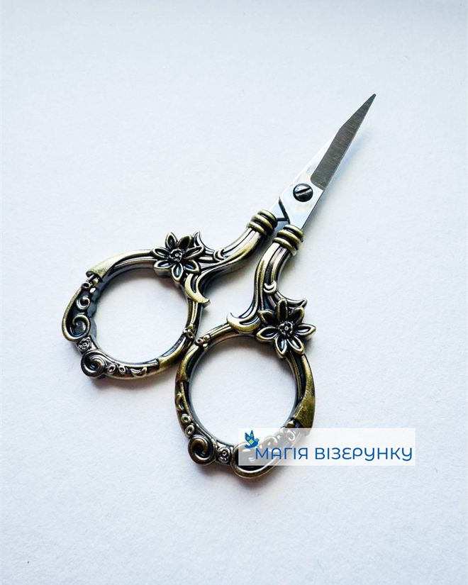 Ретро ножиці в квітах Old gold