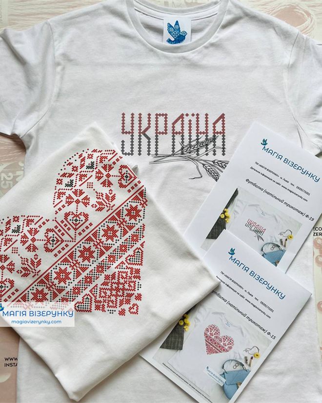 Футболка з серцем для вишивки