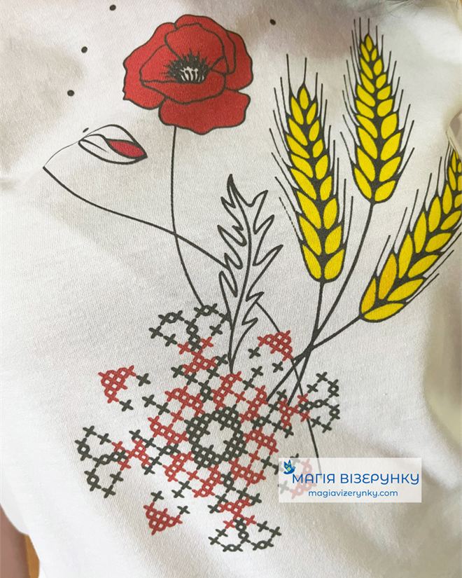 Футболка з маком і колосками
