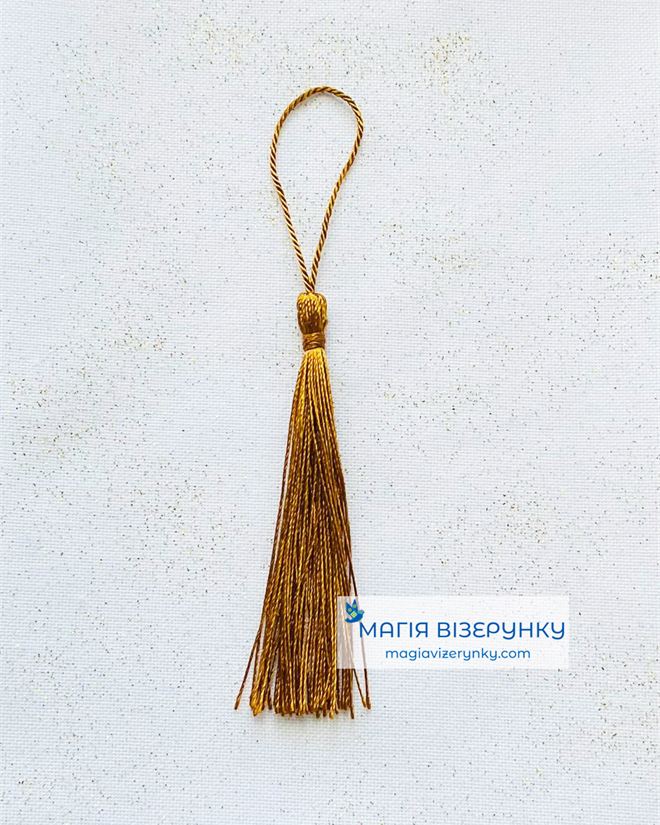 Китица коричневого цвета