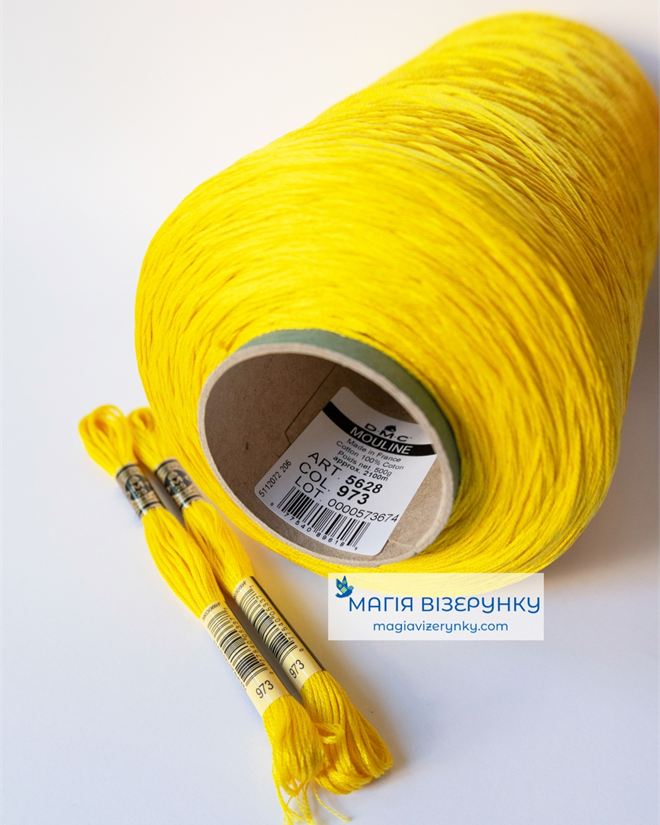 Нитка мулине DMC 973 в конусе