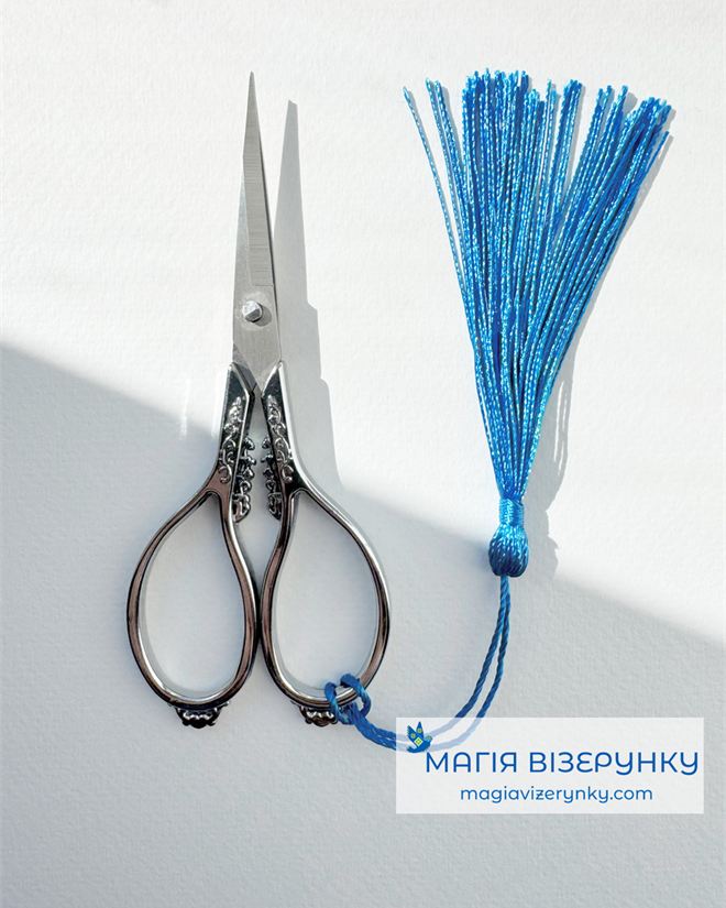 Ножиці вінтажні з синьою китицею